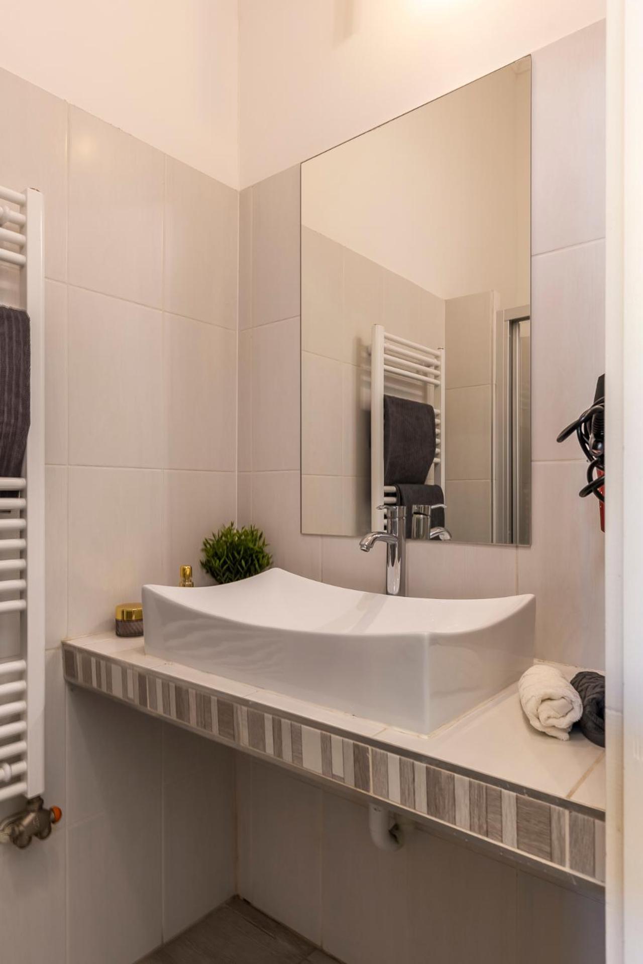 Real Apartments Revay Budapest Bagian luar foto